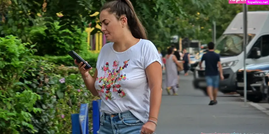 Candid Bralessday OnlyFans Thumbnail #nnB3a0kkYE