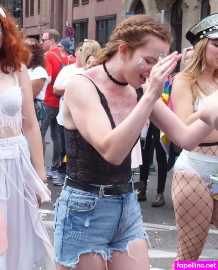 Candids OnlyFans Thumbnail #0dWnqQr7U4