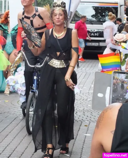 Candids OnlyFans Thumbnail #WlxehWoG2R