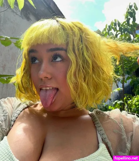 Candiely OnlyFans Thumbnail #4S72qWegdJ