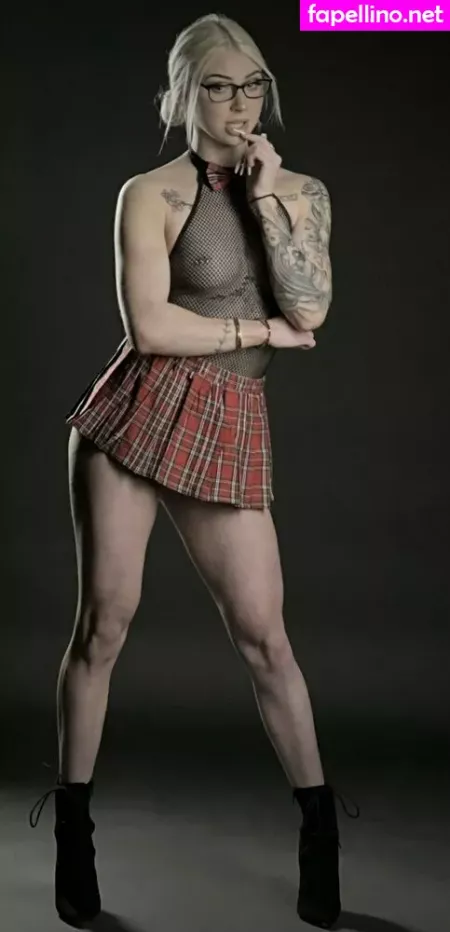 Candisek OnlyFans Thumbnail #JvbFJndUXN