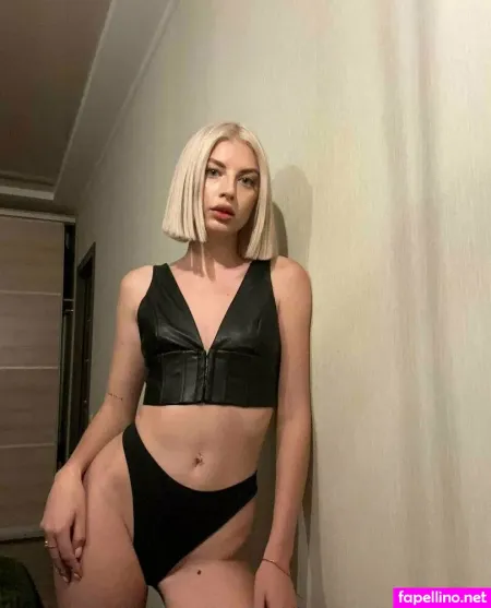Candyblondbaby OnlyFans Thumbnail #1CoUb0DyRj