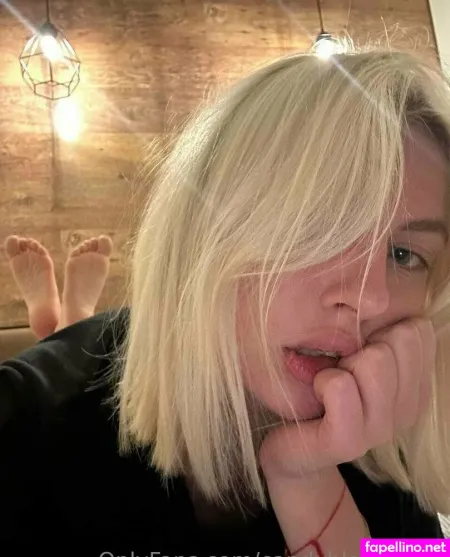 Candyblondbaby OnlyFans Thumbnail #qGcEYXS6Vk