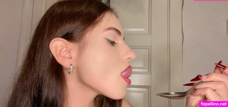 Candycottty OnlyFans Thumbnail #gAKY3ll1vM