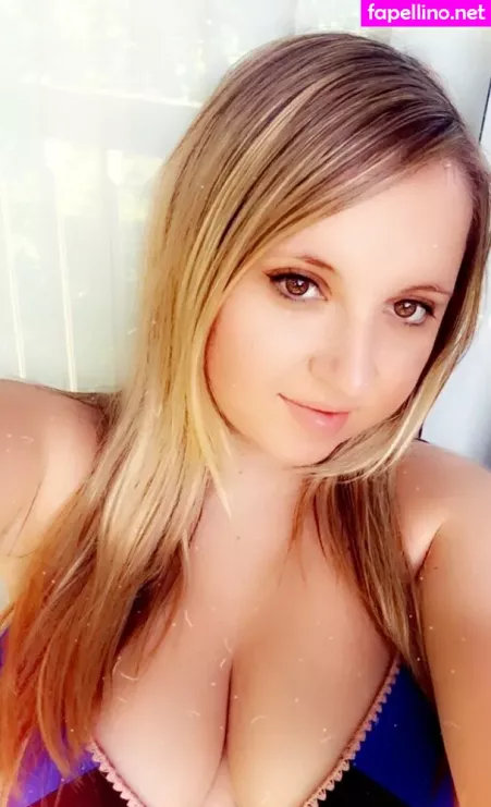 Candykissxo OnlyFans Thumbnail #13lC5f6GLR