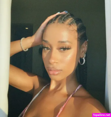 Capeverdian OnlyFans Thumbnail #EJwGfzcKXd