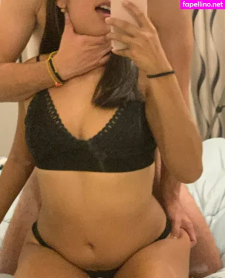 Caprichitos20 OnlyFans Thumbnail #1HrNFHmozE