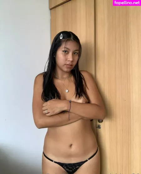 Caprichitos20 OnlyFans Thumbnail #kAeH0za8ve