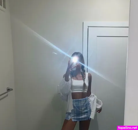 Capsinfour OnlyFans Thumbnail #QyKKzGWcBg
