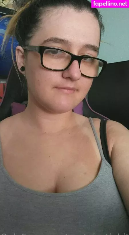 Captain Tigbits OnlyFans Thumbnail #gdu4qUhrjc