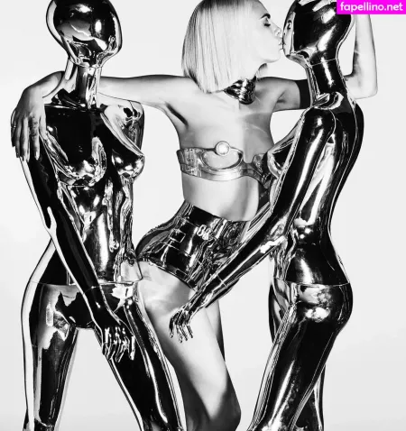 Cara Delevingne OnlyFans Thumbnail #KKyy9oIoWy