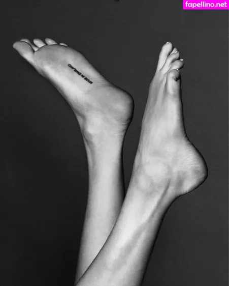 Cara Delevingne OnlyFans Thumbnail #tMqMbGV66L