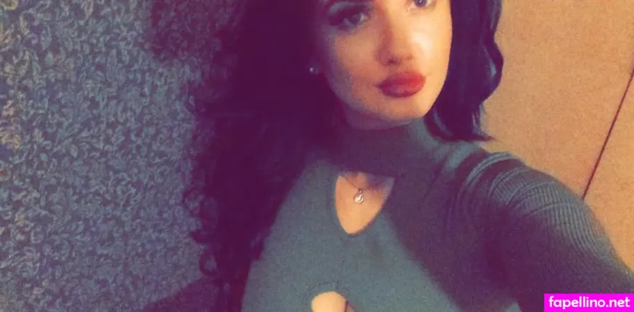 Cara Leigh Brindley OnlyFans Thumbnail #PLPtCuqF1x