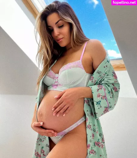 Cara Loves Lingerie OnlyFans Thumbnail #4ygeGeT05y