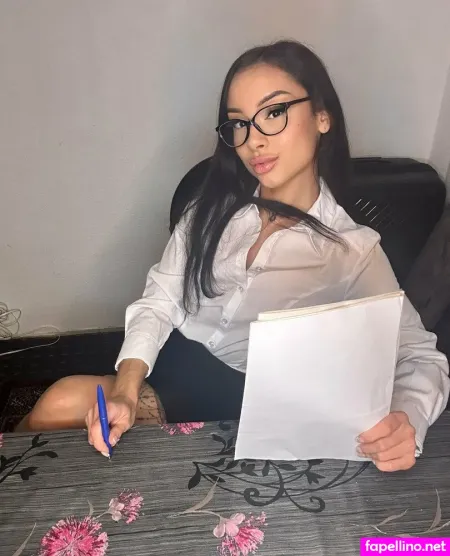 Cara Mella Free OnlyFans Thumbnail #IFjHZ1ABR6