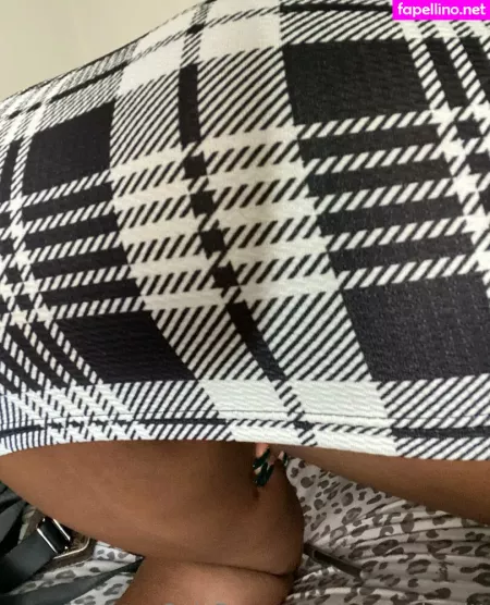 Carameldelitt OnlyFans Thumbnail #VVPSXlkpZN