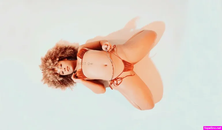 Caramelskynn1 OnlyFans Thumbnail #C3kXeBqcgn
