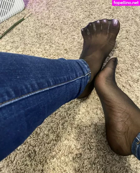 Carameltoesz OnlyFans Thumbnail #G1GT8NjRro
