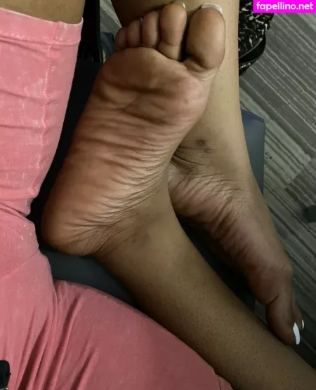Carameltoesz OnlyFans Thumbnail #M8msZhg7n2