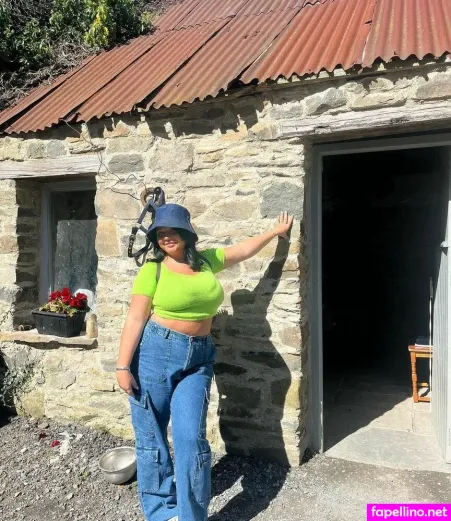 Caravernon OnlyFans Thumbnail #bJmv0Nv904