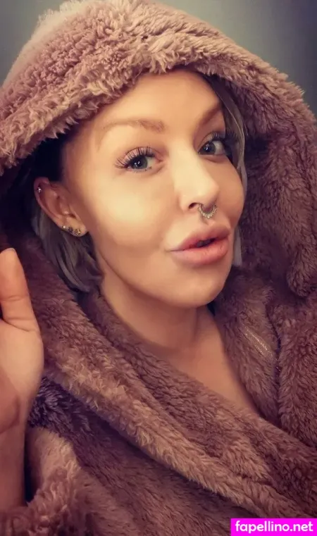Carawilder OnlyFans Thumbnail #Lq3NHnckb9