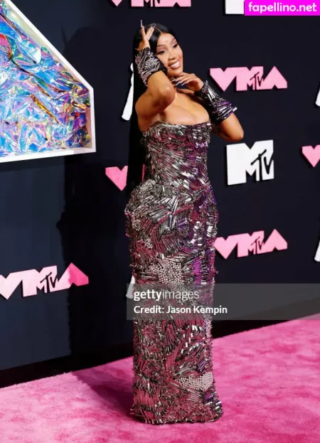 Cardi B OnlyFans Thumbnail #0Hvndq7lZU