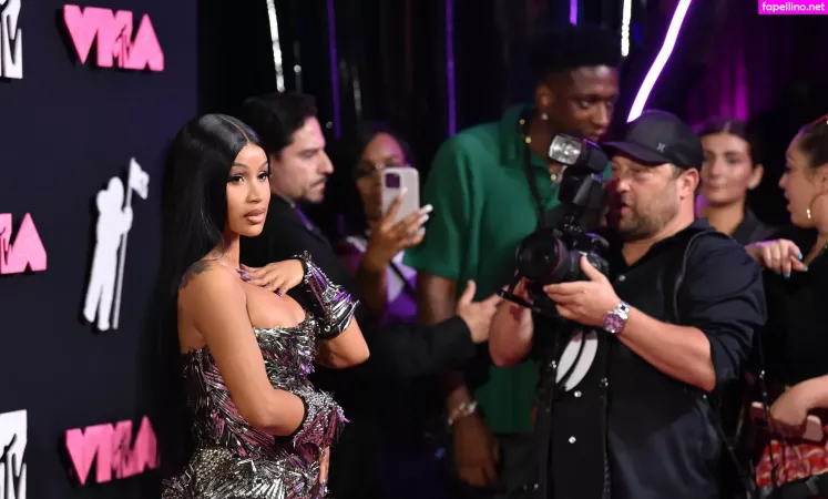 Cardi B OnlyFans Thumbnail #25XL4WTKkE