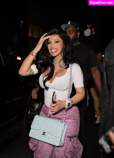 Cardi B OnlyFans Thumbnail #3hQBG2QDqv