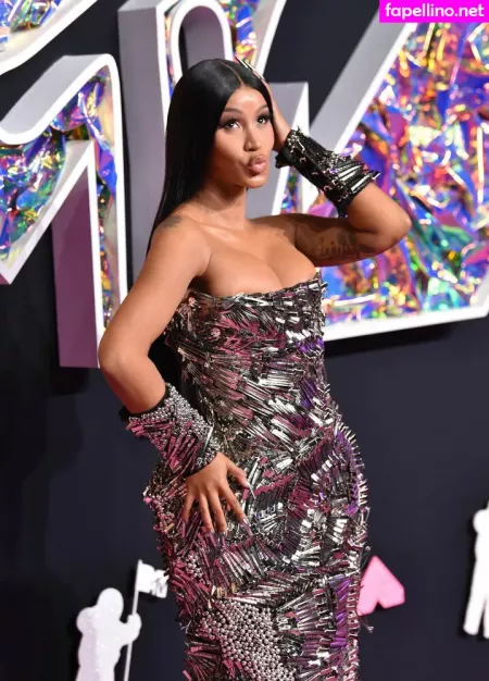 Cardi B OnlyFans Thumbnail #8YEIpgZnJK