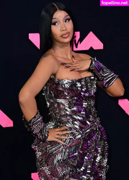 Cardi B OnlyFans Thumbnail #8tS7v4AF8q