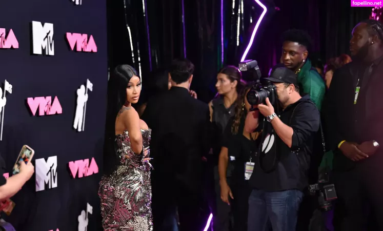 Cardi B OnlyFans Thumbnail #APFbi46DdE