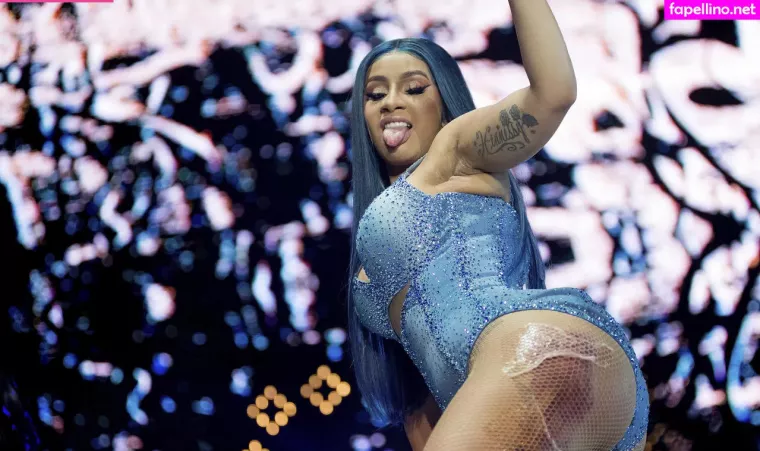 Cardi B OnlyFans Thumbnail #C76ETkWfVv