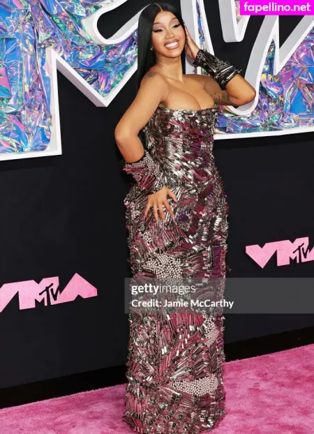 Cardi B OnlyFans Thumbnail #DrQF67FH6g