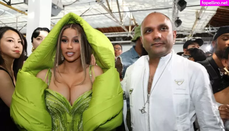 Cardi B OnlyFans Thumbnail #DwDDSu1DXs