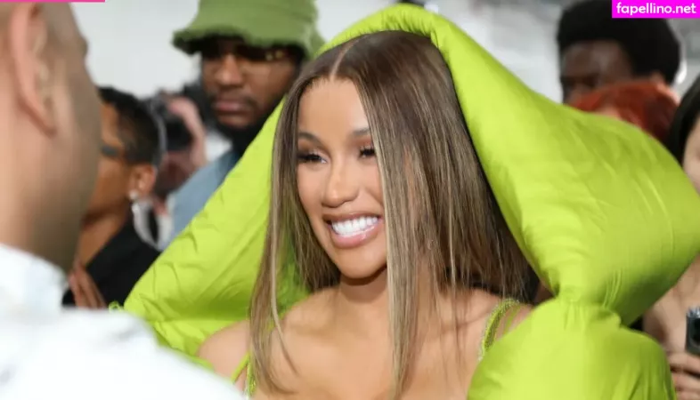 Cardi B OnlyFans Thumbnail #Hl1486pSqi
