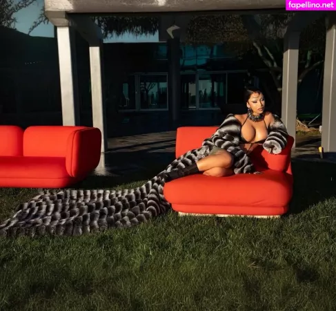 Cardi B OnlyFans Thumbnail #JpypQYEfAZ