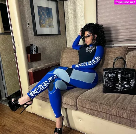 Cardi B OnlyFans Thumbnail #KHh8FQOggV