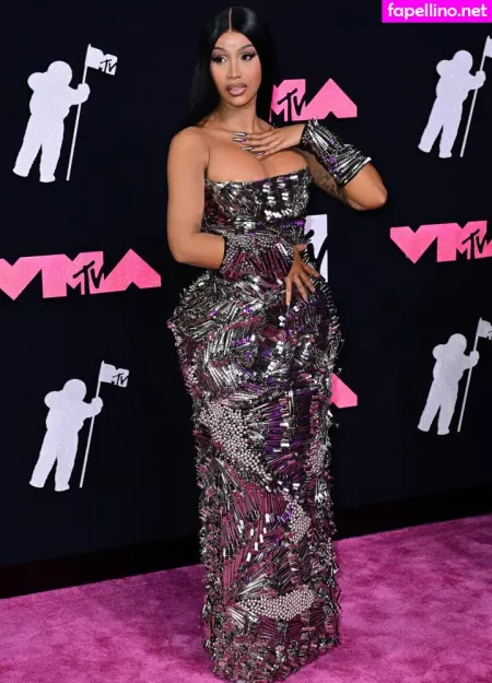 Cardi B OnlyFans Thumbnail #KNWRmvecC7