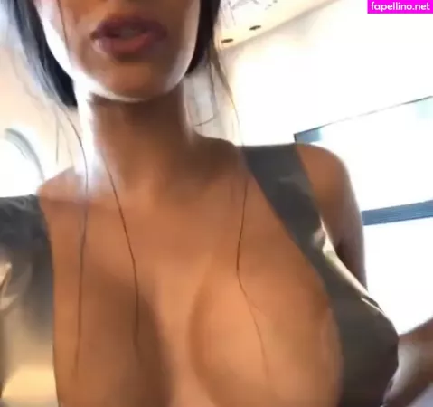 Cardi B OnlyFans Thumbnail #P5VB9GJsX1