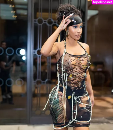 Cardi B OnlyFans Thumbnail #QLglPxvg71
