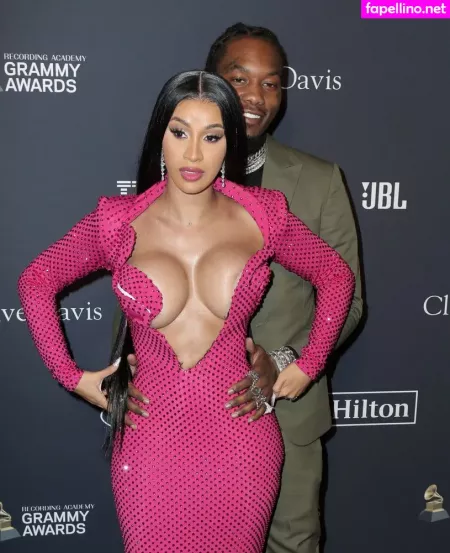 Cardi B OnlyFans Thumbnail #T1sBd4SZp6