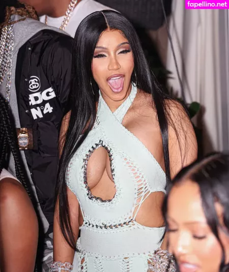 Cardi B OnlyFans Thumbnail #XyimydolxC