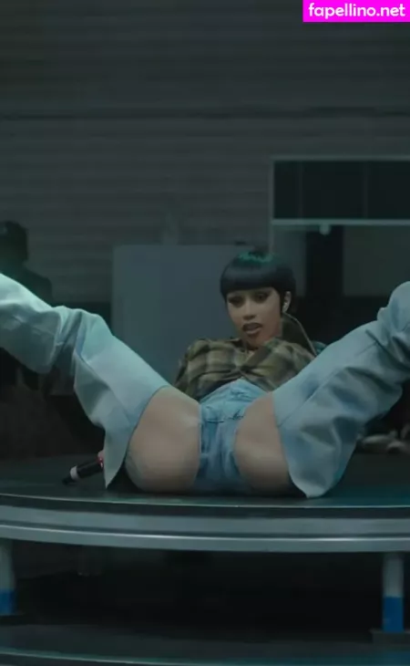 Cardi B OnlyFans Thumbnail #f8qTrlBy9J
