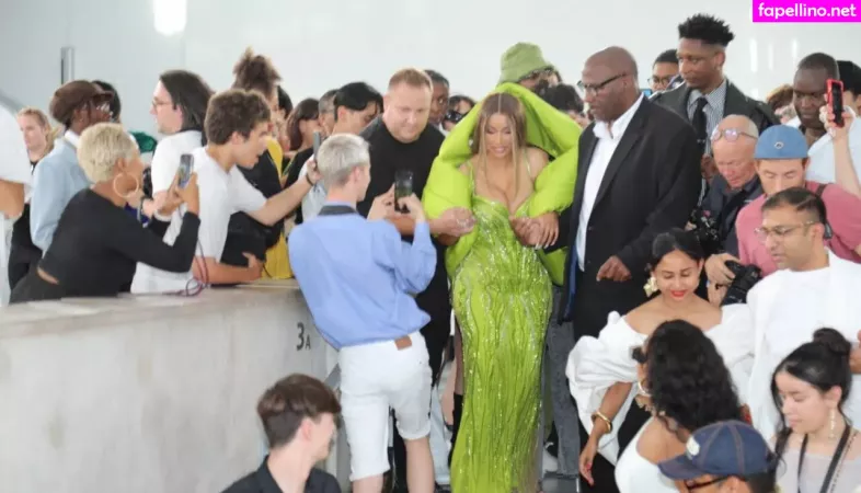 Cardi B OnlyFans Thumbnail #iZwAS8aDbd