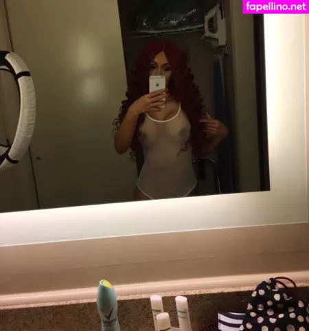 Cardi B OnlyFans Thumbnail #iwuTLSvANa