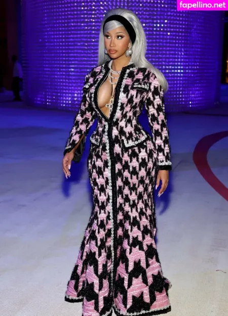 Cardi B OnlyFans Thumbnail #jUN6XlHcQc