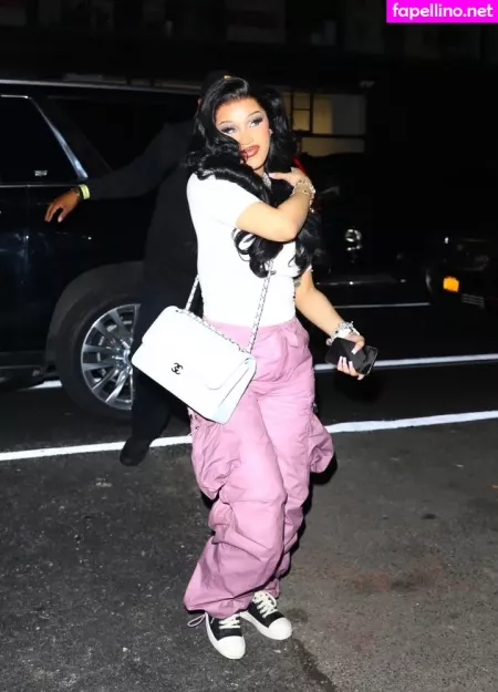 Cardi B OnlyFans Thumbnail #l4CoPNWCSY