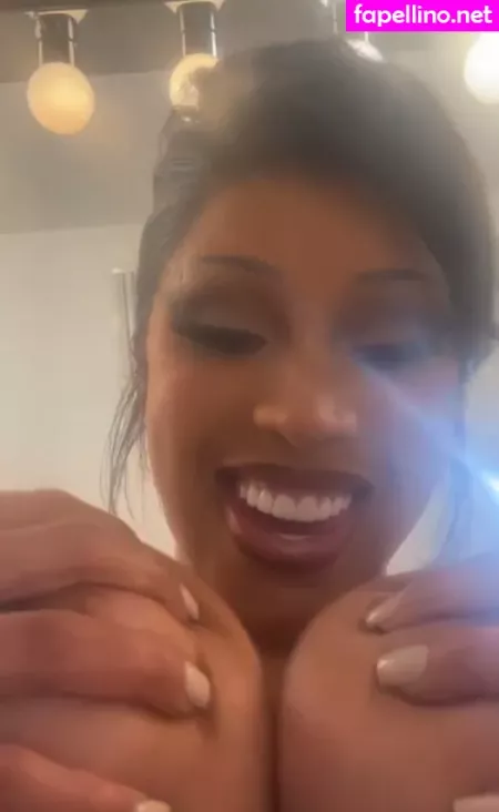Cardi B OnlyFans Thumbnail #o9LPkCoCB1