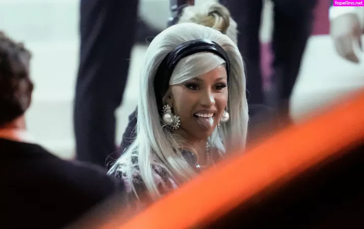 Cardi B OnlyFans Thumbnail #snSLgD8SkB