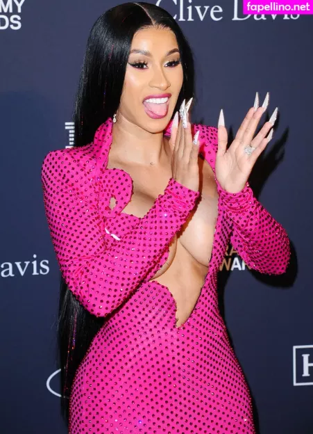Cardi B OnlyFans Thumbnail #xWUrJx2oaM